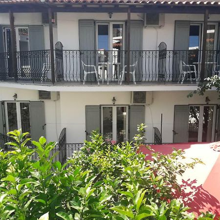 Pension Nikolas Skiathos by Eksteriør billede