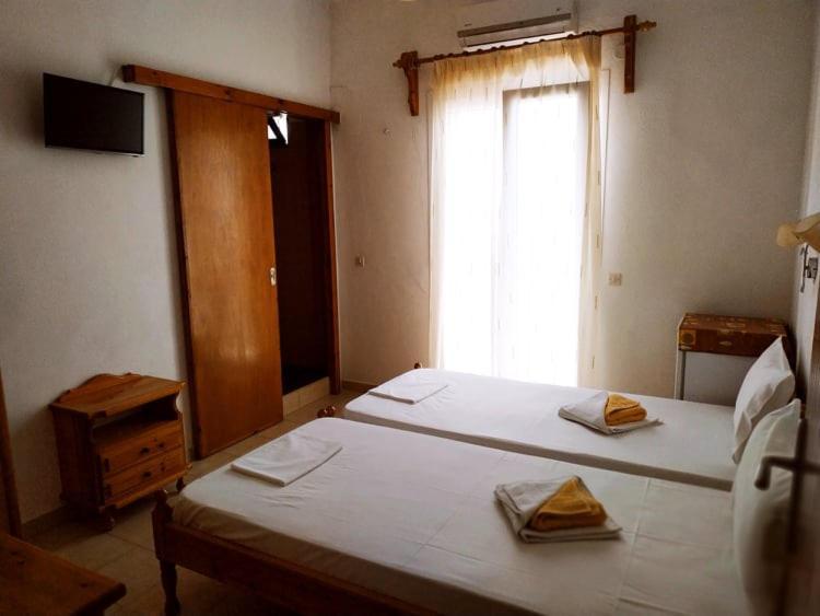 Pension Nikolas Skiathos by Eksteriør billede