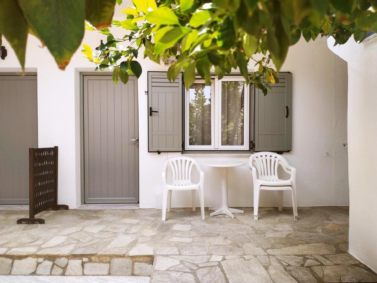 Pension Nikolas Skiathos by Eksteriør billede