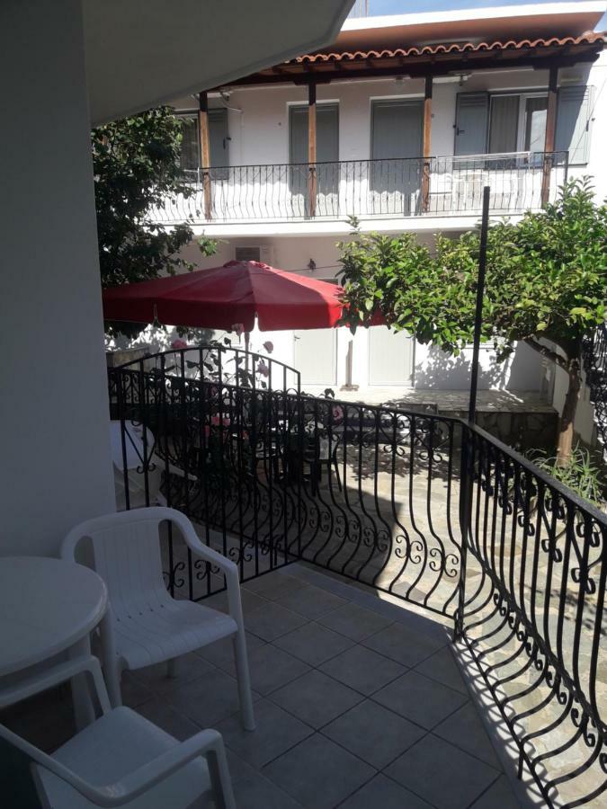 Pension Nikolas Skiathos by Eksteriør billede